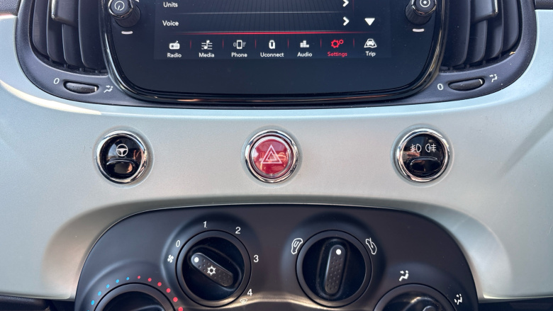 Fiat 500 1.0 Mild Hybrid 3dr Petrol Hatchback